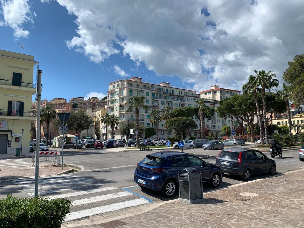 Casetta Blue House Gaeta Via Dell'Indipendenza المظهر الخارجي الصورة